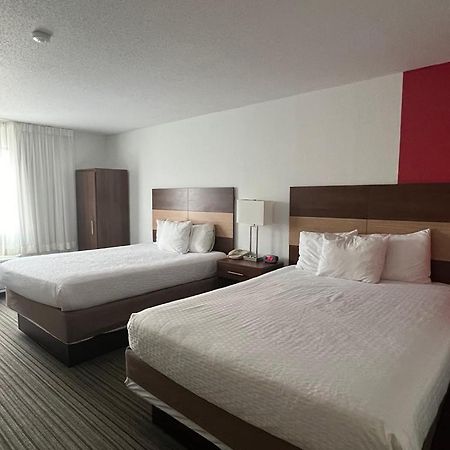 รามาดา บาย วินด์แฮม เอฟฟิงแฮม Hotel ภายนอก รูปภาพ